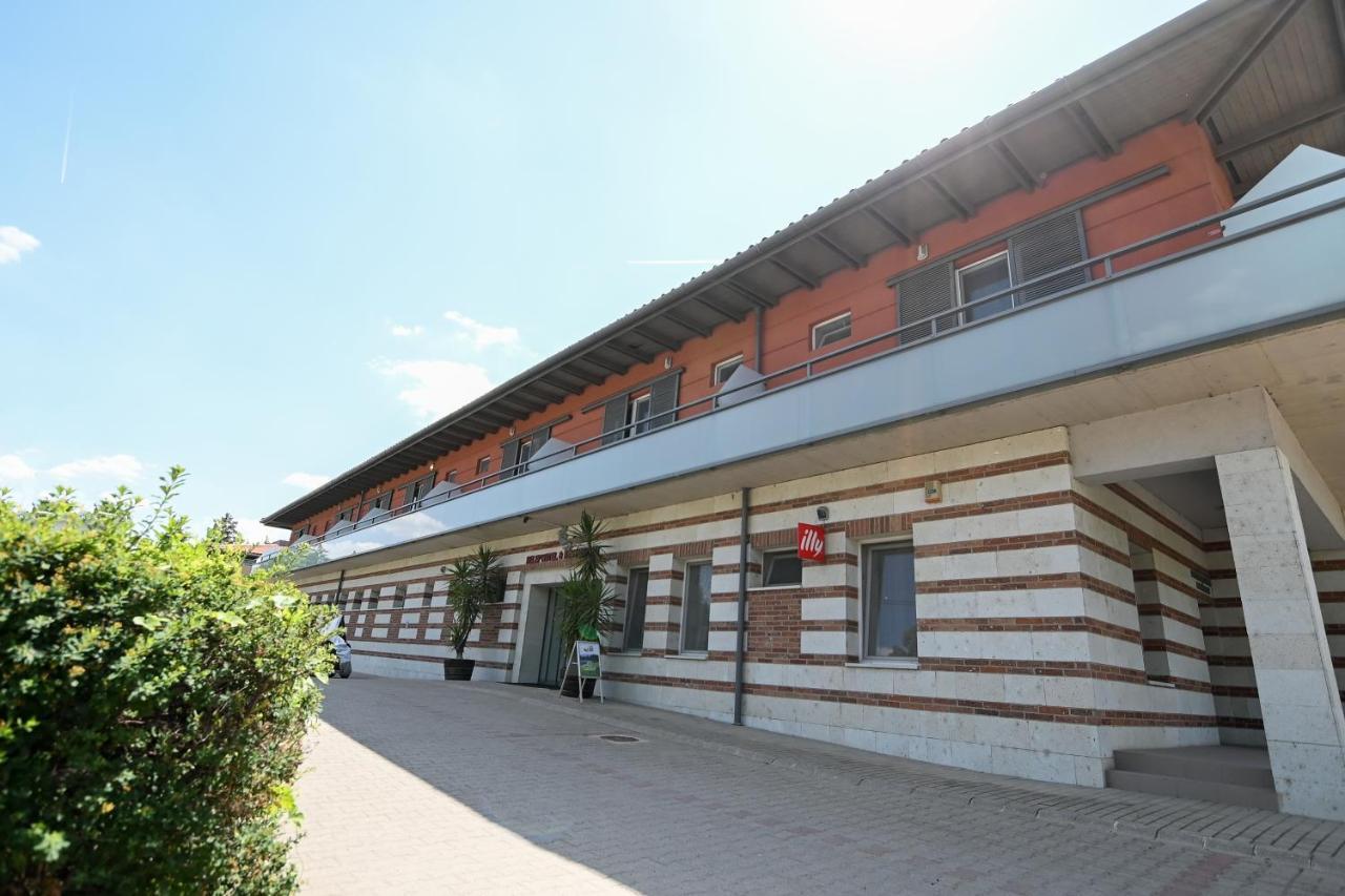 Hotel Kelep Tokaj Exterior foto